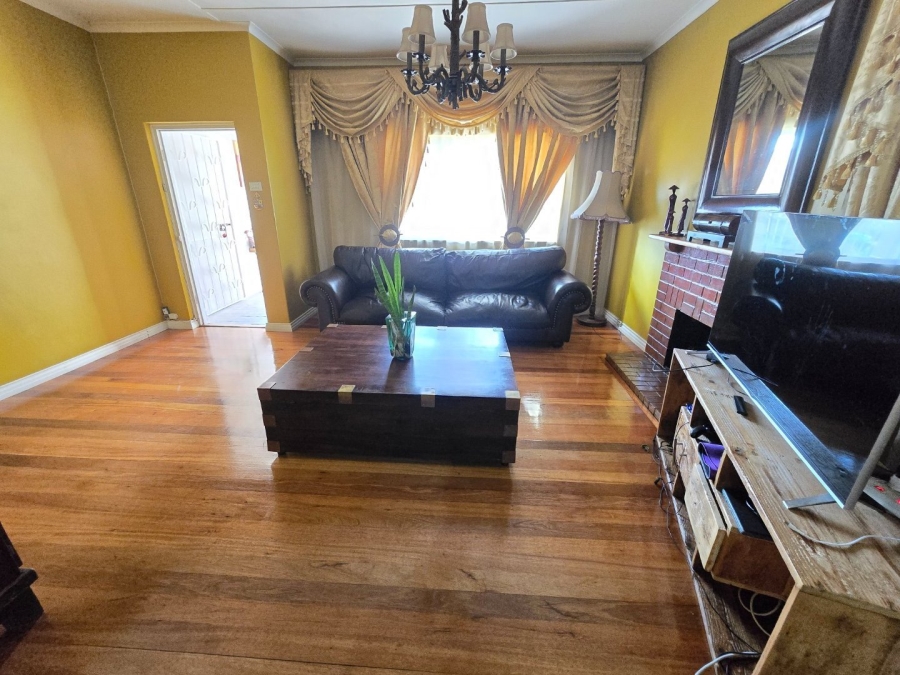 4 Bedroom Property for Sale in Thornton Western Cape